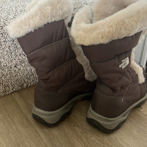 The North Face Nuptse Fur IV Winter Boots - Women’s Size 7 - Picture 7 of 7